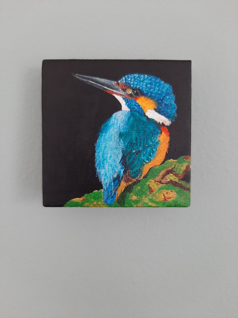 Met acrylverf geschilderd ijsvogeltje op klein canvas